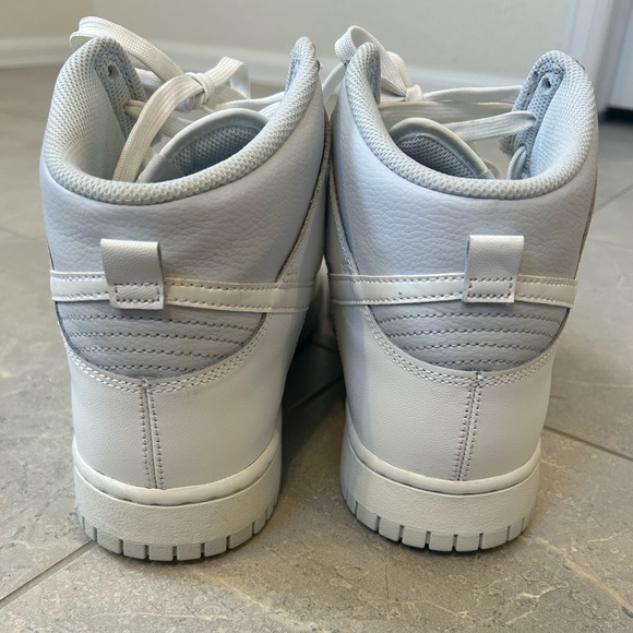 Men’s 2022 Dunk High 'White Pure Platinum' - Picture 3 of 13